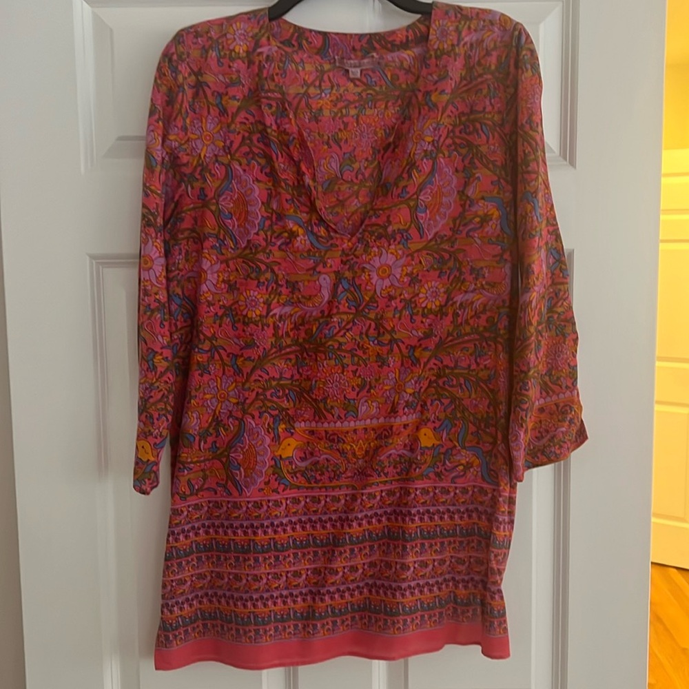 Gorgeous Calypso St Barth tunic in deep pink  multicolored.
